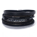 Nahaufnahme von mehrlagigem schwarzem Lederarmband mit Perlen und Magnetverschluss aus Metall - Schwarz