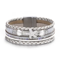 Mehrlagiges Wickelarmband aus weißem Leder mit Seestern- und Muschelanhängern - Grau