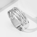 Bracelet bohème multicouche argenté orné de cristaux et fermoir magnétique chic - Argent
