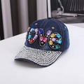 Berretto da baseball in denim blu con scritta LOVE in gemme e visiera con strass - Taglia unica / Blu scuro