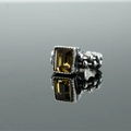 Retro zilveren punk ring met een grote rechthoekige amberkleurige zirkoon en kralenband - 7 / Amber