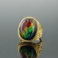 Vintage gold-plated ring with large oval ammolite gemstone and detailed carving - Size 8 / Gold Tone Multicolor 1