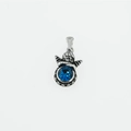 Retro Silber-Engelsanhänger Halskette mit blauem Edelstein und Stern-Detail auf Weiß - Blauer Strass Anhänger Ohne Kette
