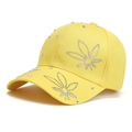 Heldere gele honkbalpet met strass cannabisblad patroon voor zomerse zonbescherming - Volwassene / Geel