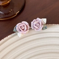 Macro di orecchini a fiore vintage francesi con petali di rosa 3D molto dettagliati - Rosa Rosa Viola Cangiante (6# 21368C)