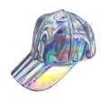 Primer plano detallado de la superficie metálica plateada holográfica de la gorra - Plateado