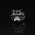 Anello testa di leopardo gotico con occhi di zircone rosso e finitura argento - US 7 / Nero