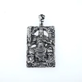 Collana con ciondolo Guan Yu in acciaio inossidabile retrò con dettagli in rilievo - Solo ciondolo (Senza catena)