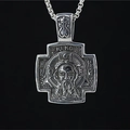 Vintage roestvrijstalen orthodoxe kruishanger ketting met Jezus-reliëf op zwarte achtergrond - Hanger met Ketting