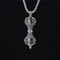 Collana con pestello Vajra in argento vintage con intagli intricati su sfondo nero - Ciondolo + Catena Coordinata