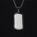 Collier plaque militaire martelée pour homme en acier poli avec micro-pavage de zircons - Style D / Chaîne Incluse