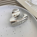Pince à cheveux minimaliste en métal argenté brillant avec design ondulé moderne - Style Irrégulier Argent (22603B)