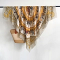 Elegant carriage pattern silk scarf in beige with vintage tassels and a woven handbag - Yellow