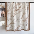 Elegante beige katoenen linnen sjaal met bladprint en bruine contrasterende rand - Natuur Met Koffie Rand