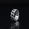 Minimalist vintage Cuban link chain ring in oxidized stainless steel with shadow reflection - US 7 / Thick Cuban Link (B款戒指)