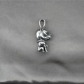 Pendente bulldog in acciaio al titanio hip hop per uomo e donna con finitura in argento - Solo Ciondolo (Senza Catena)