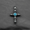 Vintage Kreuzanhänger aus Stahl mit geprägtem Blumenmuster und Türkis-Edelstein - Nur Anhänger (Ohne Kette)