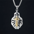 Collana hip-hop retrò con ciondolo a scudo scavato argento e spada dorata in acciaio inox - Ciondolo + Catena Coordinata