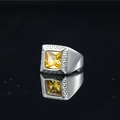Anillo vintage para hombre de acero inoxidable con circón amarillo y greca griega - Talla 7 / Tono Plateado Gema Amarilla