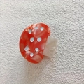 Mini mushroom hair claw clip made of acetate with red and white spotted pattern - Red
