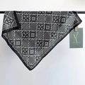 Carré de soie noir et blanc à motifs paisley et géométriques pour femme tendance - Noir