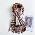 Detailed view of houndstooth cashmere shawl with brown animal prints and tassel edges - Light Camel / 185*65cm
