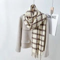 Sciarpa classica a quadri beige e marroni con frange su un cappotto di lana - 65*170cm / Bianco Sporco