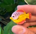 Mini yellow tropical fish hair claw clip made of acrylic with textured details - Yellow Pink Orange Tropical Fish (9)