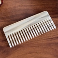 Eleganter Kamm aus Acetat in Creme-Weiß mit Marmoreffekt für welliges Haar - Cremeweißer Perlglanzkamm (14)