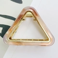 Pince à cheveux triangulaire en acétate rose ambré avec monture métallique dorée - 5cm / Rose Métallique
