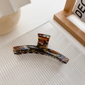 Elegant tortoiseshell acetate hair claw clip with marble pattern for women - Large / Camo Yellow