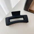Elegant 8.5cm matte black resin shark hair claw clip with minimalist square design - Matte Black (8.5cm)
