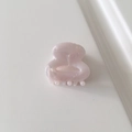 Mini pearlized pink acetate hair claw clip with a minimalist hollow design for women - 2.6cm / Gem White