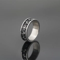 Vintage oxidized titanium steel signet ring with shield cross and unicorn relief details - US 7 / Retro Silver (Single Ring)