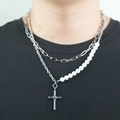 Collana con pendente a croce, catene d'argento e perle bianche da uomo in stile street retro - Collana con Croce a Giunzione