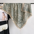 Elegant green paisley silk scarf with vintage floral patterns for women's fashion - 90x90cm / Green