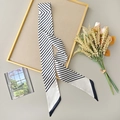 Foulard en soie vintage à rayures noires et blanches, accessoire de mode style français - Rayé Noir Blanc (6.5*130)