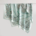 Pañuelo de seda cuadrado verde menta estilo étnico con motivos florales vintage y satén - 130cmx130cm / Cian Claro