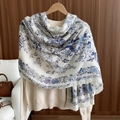 Elegante gebroken witte sjaal met vintage blauwe en paarse bloemen- en vogelprint - Blauw Wit Bloem Vogel (LM331-2)