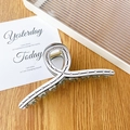 Große silberne Haarspange aus Metall mit schwarzen Linien und Strasssteinen für Damen - 11cm / Weiß