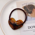 Elastic heart hair tie with brown tortoiseshell acetate pendant and France handmade text - Gradient Pinkish Brown