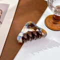 Elegant large acetate claw clip with amber brown and blue marble texture for hair - Coffee-8.2cm