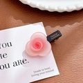 Eleganter rosa Rosen-Haarclip mit goldener France Handmade Aufschrift auf schwarzer Basis - Rosa Haarklammer