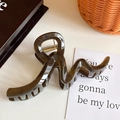 Large amber brown wave hair claw clip in translucent resin for thick hair styling - Large / Gray