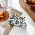 Elegante pinza per capelli in acetato marmorizzato bianco e nero con motivo a farfalla - 8.3cm / Nero & Bianco