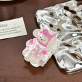 Cute pink teddy bear hair claw made of pearlescent acetate for sweet girl styles - Pink Hat Sheep-5.5cm
