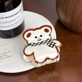 Pince à cheveux ours crème avec bordure marron et détail écharpe à damier chic - Ours avec Écharpe-6.6cm