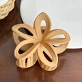 Elegant matte orange frangipani hair claw clip with cutout petals for women - Light Coffee / 7.9cm
