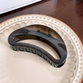 French vintage dark coffee crescent hair claw clip made of translucent acetate material - 12cm / Transparent Black