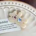 Pince à cheveux ours crème avec un strass en forme de cœur et finition en résine - Pince à Cheveux Beige (5.5cm)